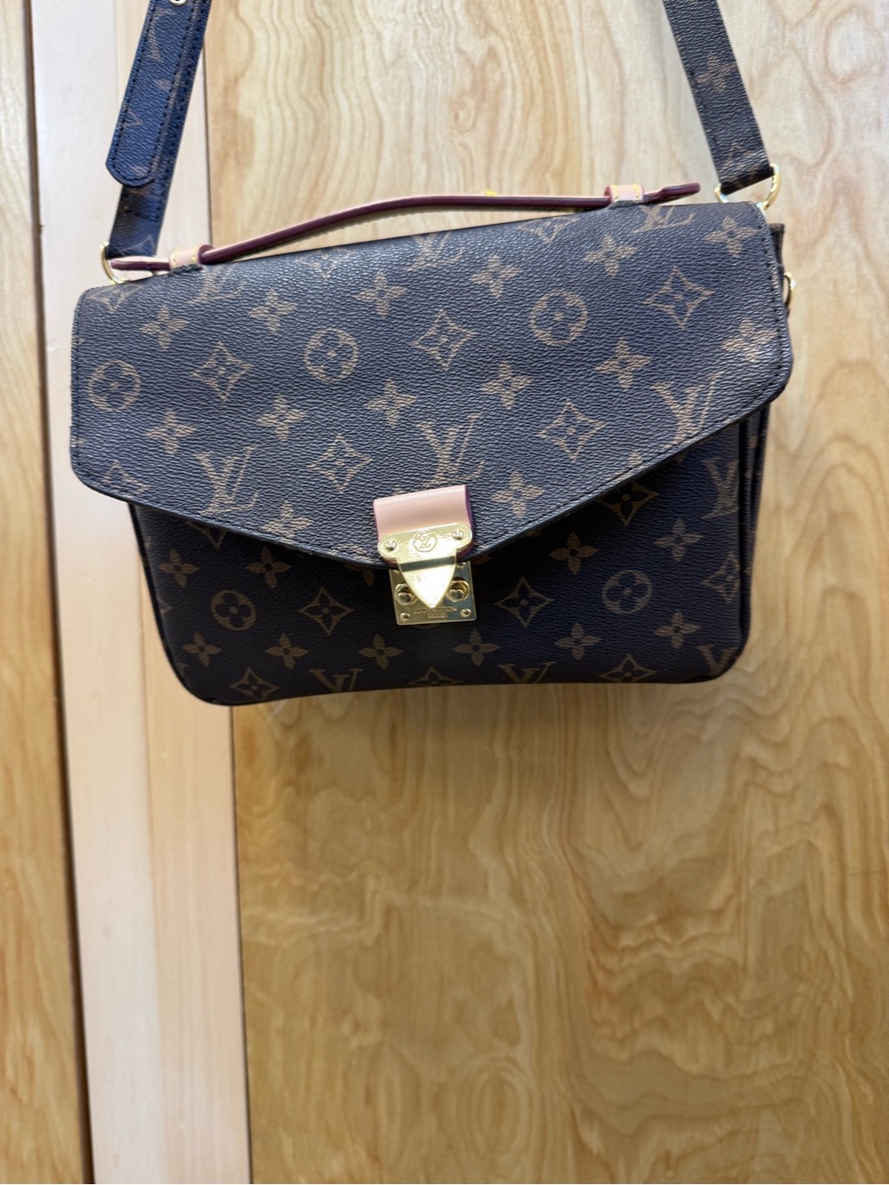 Purse - Picture 11 of 11